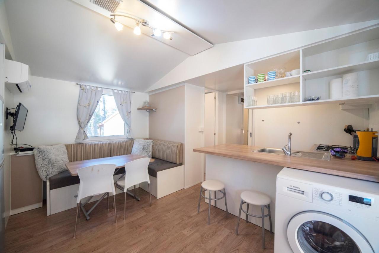 Mobile Home Cube, 3 Bedrooms, Free Parking, Wifi Biograd Na Moru Εξωτερικό φωτογραφία