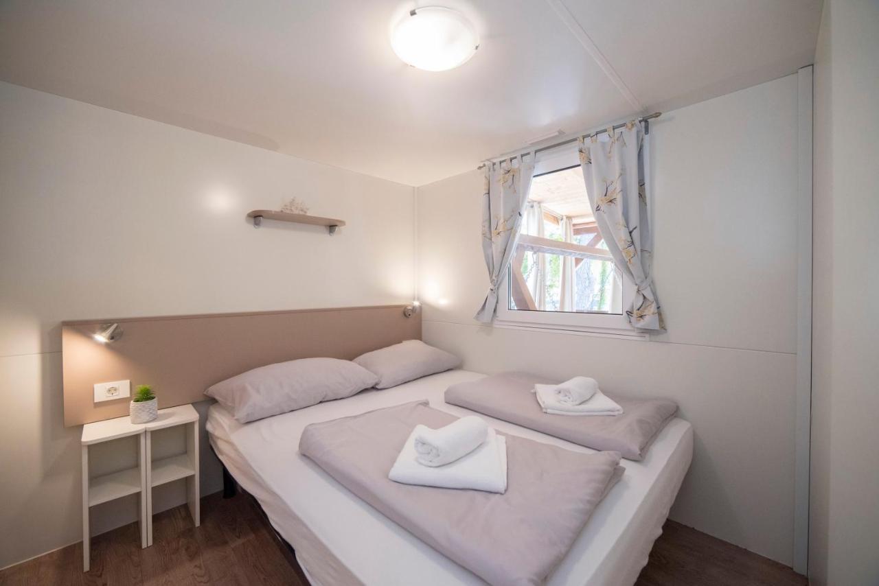 Mobile Home Cube, 3 Bedrooms, Free Parking, Wifi Biograd Na Moru Εξωτερικό φωτογραφία